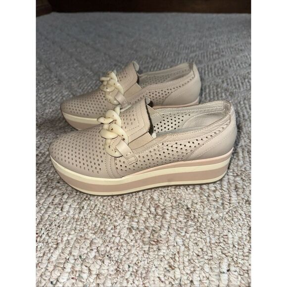 Womens Dolce Vita Jhenee‎ Shoe Sneaker Sand Platform  Loafer Perforated Sz 7.5 - Picture 4 of 8